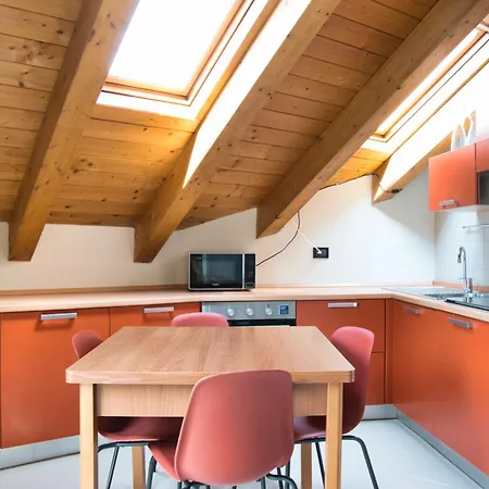Loft Del Monaco Di Monza Tra E Monti ليكو
